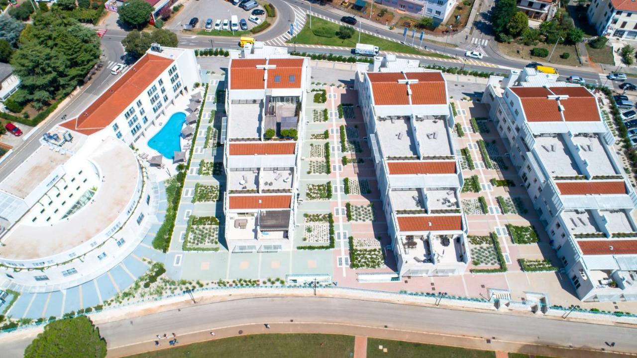 Supreme Studio Apartment Bijoux Umag Exterior foto
